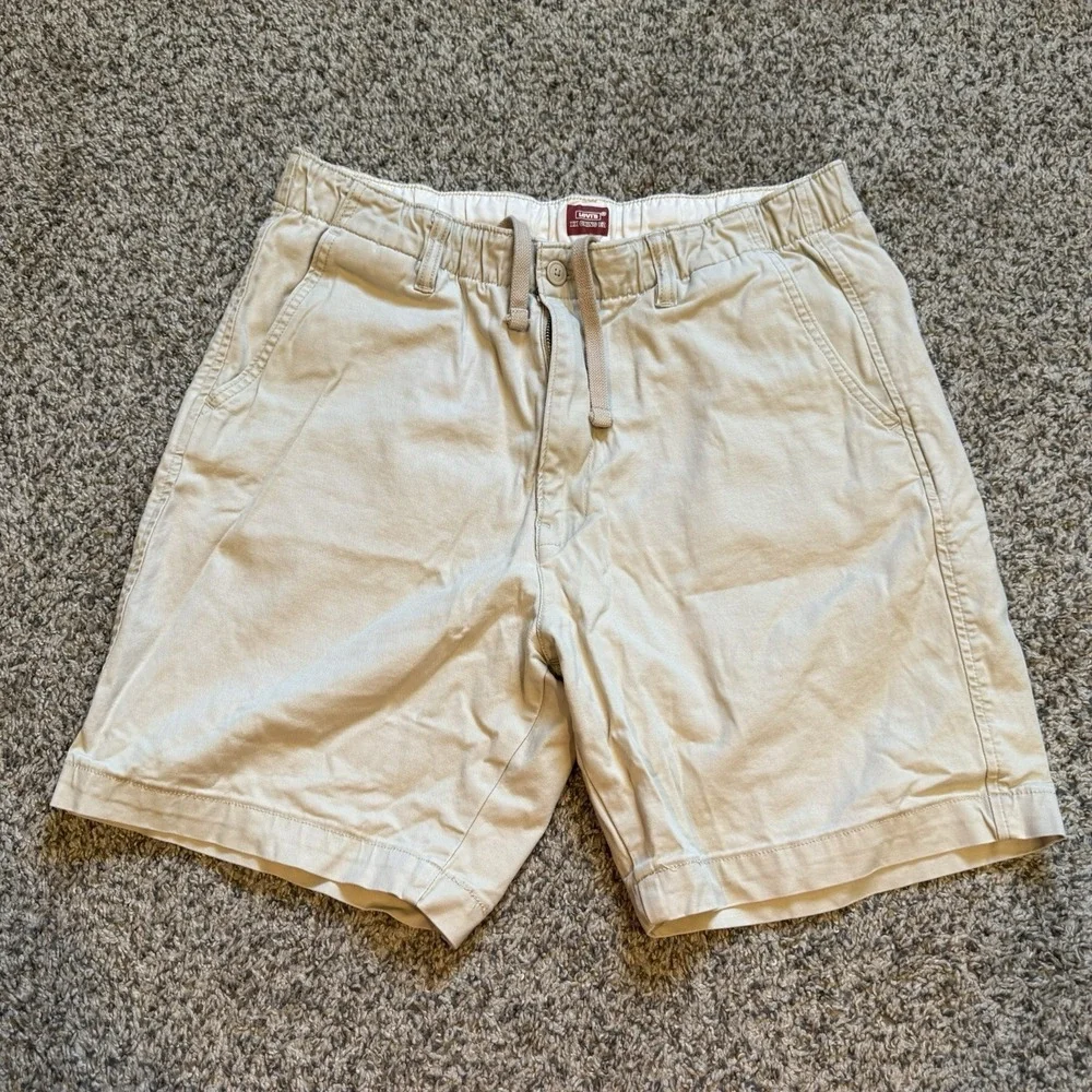 Levi's Shorts Mens Large Tan XX Chino EZ Elastic Waist Stretch Casual A1043-0010